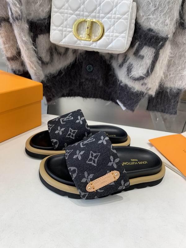 LV Men's Slippers 141